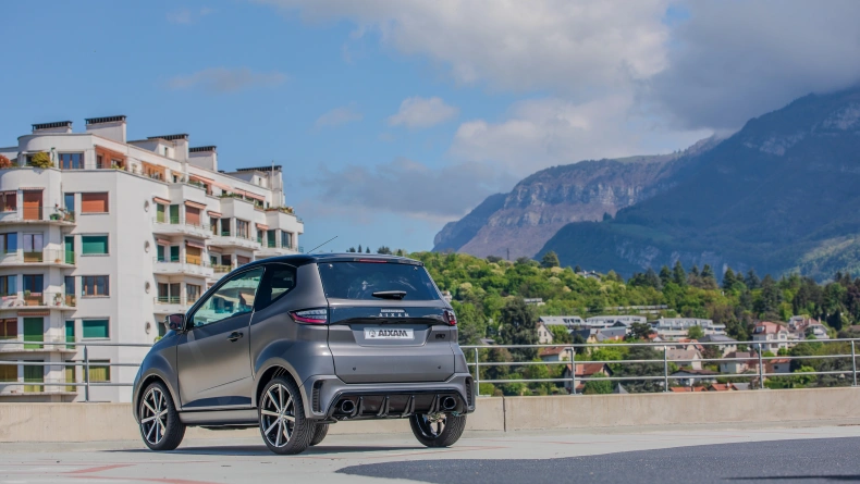 Automobiliai, kuriems vairuoti nereikia vairuotojo pažymėjimo, AIXAM City aa Photo 2.jpg