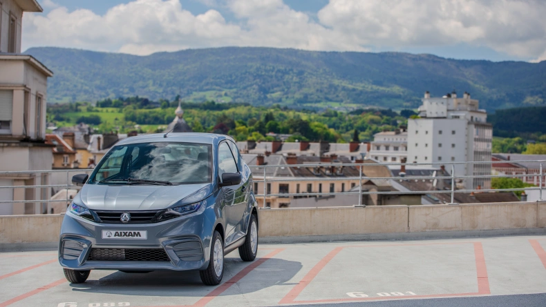 Automobiliai, kuriems vairuoti nereikia vairuotojo pažymėjimo, AIXAM City 1.png