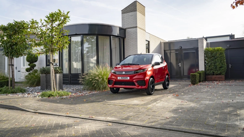 Automobiliai, kuriems vairuoti nereikia vairuotojo pažymėjimo, AIXAM City aa Photo 2.jpg