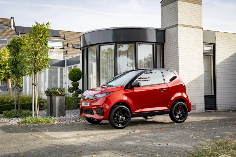 Automobiliai, kuriems vairuoti nereikia vairuotojo pažymėjimo, AIXAM City 34AV_RED_ECITSPO_PNG (2).jpg