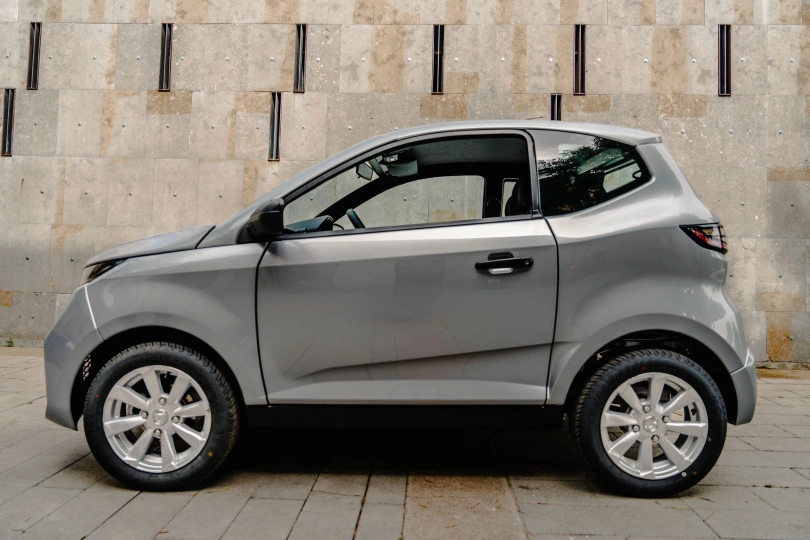 Automobiliai, kuriems vairuoti nereikia vairuotojo pažymėjimo, AIXAM e City SITU_CITPACK_SILV_PNG (102).jpg