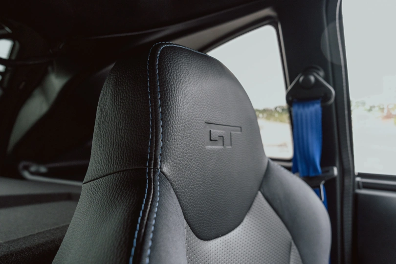 Automobiliai, kuriems vairuoti nereikia vairuotojo pažymėjimo, AIXAM e Coup&eacute; SITU_ECOUPGT_RED_PNG (48).jpg